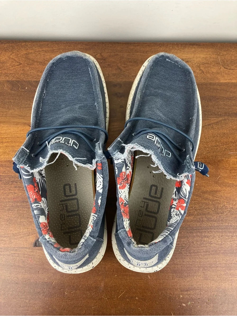 Hey Dude Wally Stretch Blue Loafers Slip On Shoes Speckled Sole Men’s Size 9.